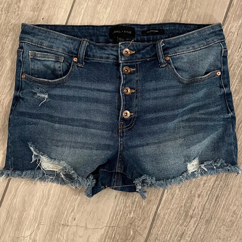 Kendall and Kylie - 31 cut off denim shorts
